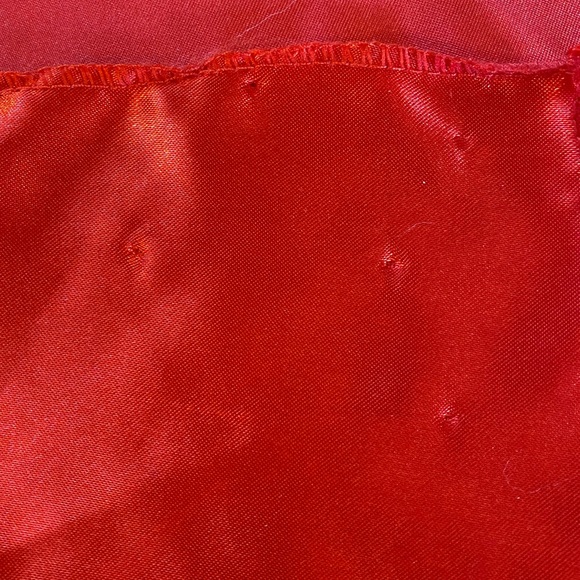 GUC Superman, Man of Steel Logo Red Satin Cape with Velcro Closure - Picture 14 of 14